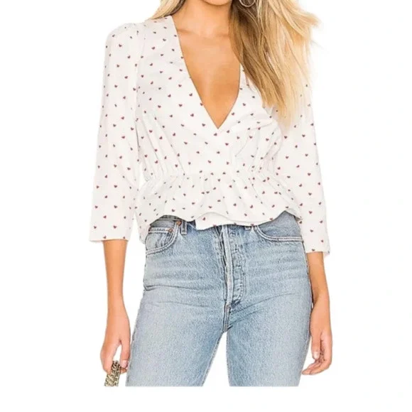 L'ACADEMIE los Angeles Revolve Dahlia V neck Heart Top Size S - Picture 2 of 12